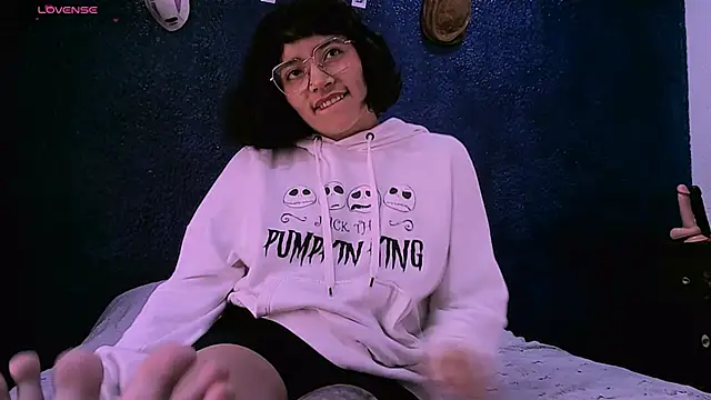 NinaYellow online show from 01/21/25, 02:59