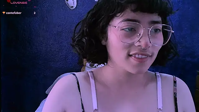 NinaYellow online show from 01/27/25, 07:03