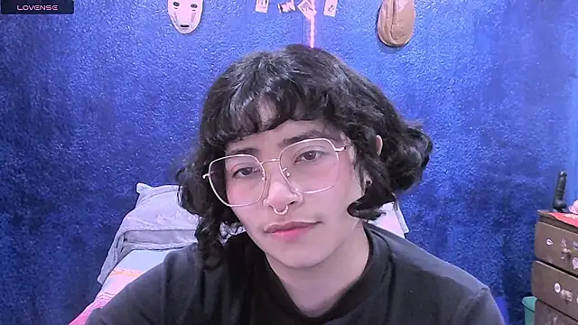 NinaYellow online show from 02/03/26, 12:43