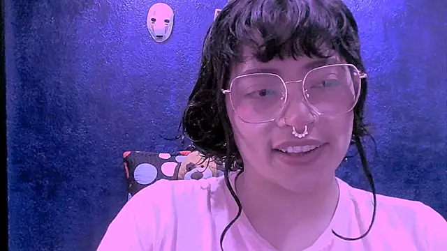 NinaYellow online show from 05/21/26, 12:45