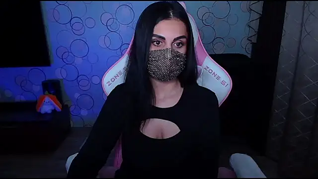   Yasmina   online show from 10/06/25, 09:18