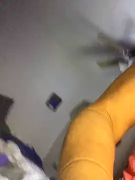 Everlyrose27 online show from 12/05/24, 08:55