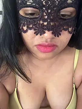 Snapshot of Shasha_X chatting on 03/05/25, 06:44 Shasha X online show from 03/05/25, 06:44