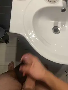 Mecchaud06 online show from 12/22/25, 08:17