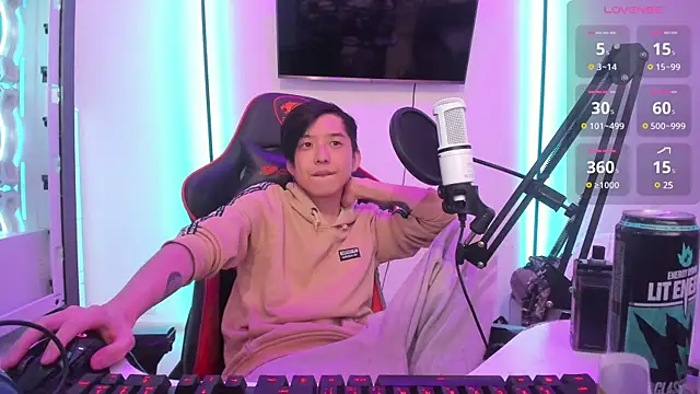 wexlee7 online show from 12/06/24, 09:46