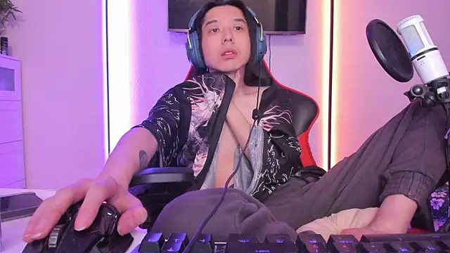 wexlee7 online show from 11/09/25, 12:53