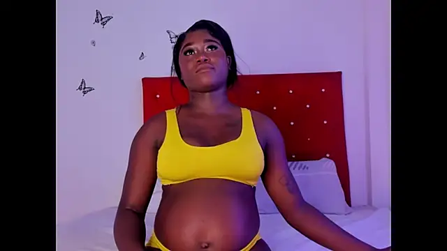 Snapshot of ValeriaRioz chatting on 01/24/25, 04:17 ValeriaRioz online show from 01/24/25, 04:17