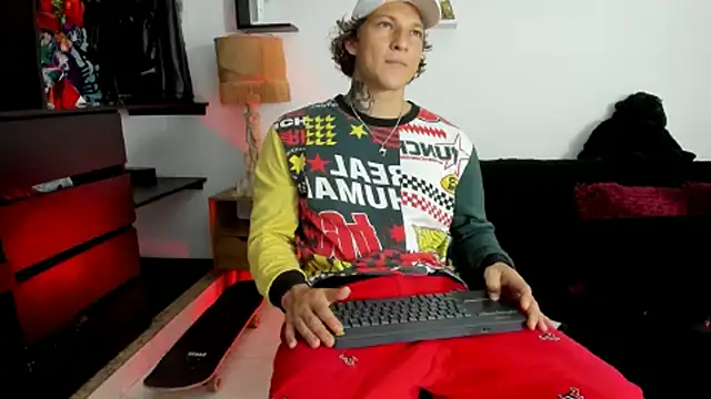 Tom Krakow online show from 02/21/25, 08:49