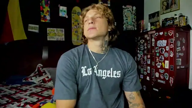 Tom Krakow online show from 10/28/25, 03:47