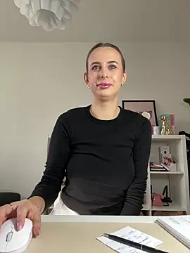 Hii Lolla online show from 02/21/25, 08:07