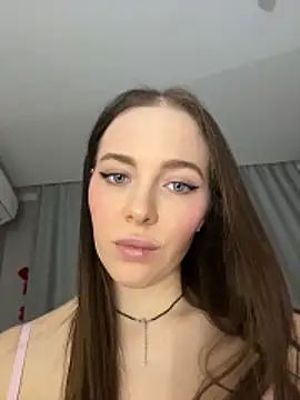 -SweetDi- online show from 04/16/26, 07:58