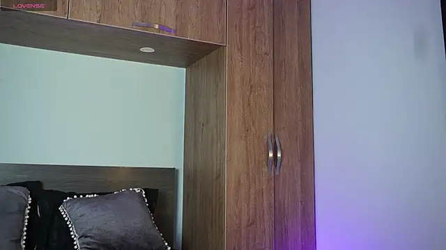 MarkHazze online show from 10/17/25, 05:26