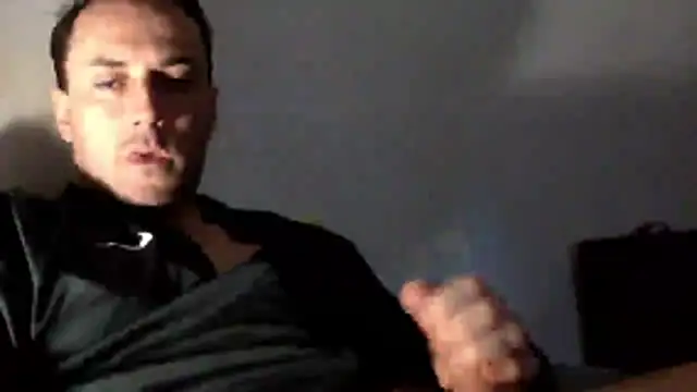 Snapshot of mainnrd chatting on 03/20/26, 02:22 mainnrd online show from 03/20/26, 02:22