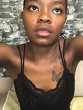 Snapshot of Grusha19 chatting on 12/08/24, 05:11 Grusha19 online show from 12/08/24, 05:11