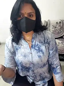 Snapshot of khushikhushi chatting on 02/06/26, 09:45 khushikhushi online show from 02/06/26, 09:45