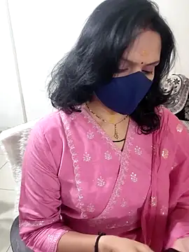 Snapshot of khushikhushi chatting on 06/19/26, 05:34 khushikhushi online show from 06/19/26, 05:34