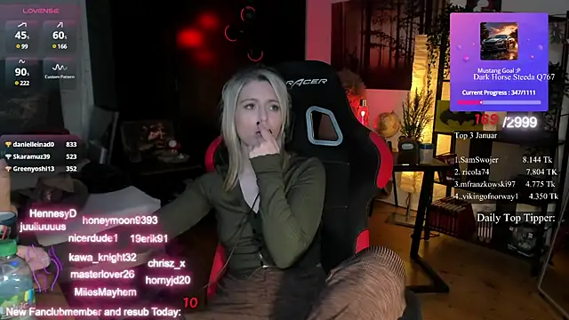 Snapshot of Lisaonthemoon chatting on 01/31/25, 01:22 Lisaonthemoon online show from 01/31/25, 01:22