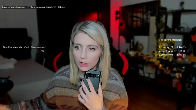 Snapshot of Lisaonthemoon chatting on 09/24/25, 05:27 Lisaonthemoon online show from 09/24/25, 05:27