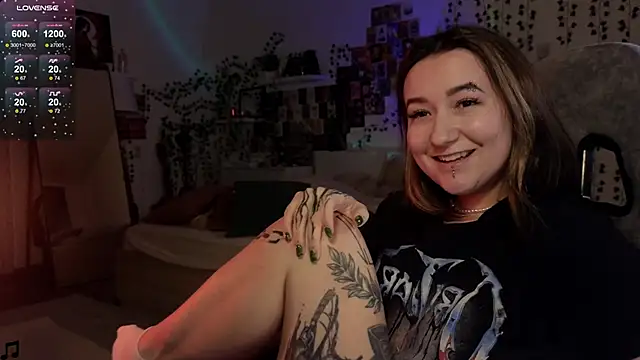 Megan  Hart online show from 01/29/25, 12:01