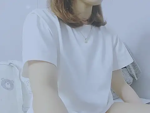 Linh diudang online show from 09/18/25, 02:02