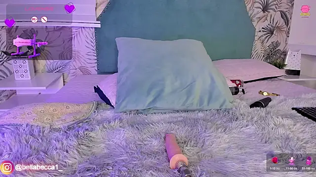 Snapshot of bellaa_becca chatting on 03/17/25, 11:32 bellaa becca online show from 03/17/25, 11:32