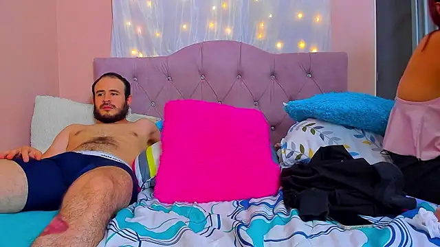 CoupleLatinXXX online show from 02/25/25, 08:30