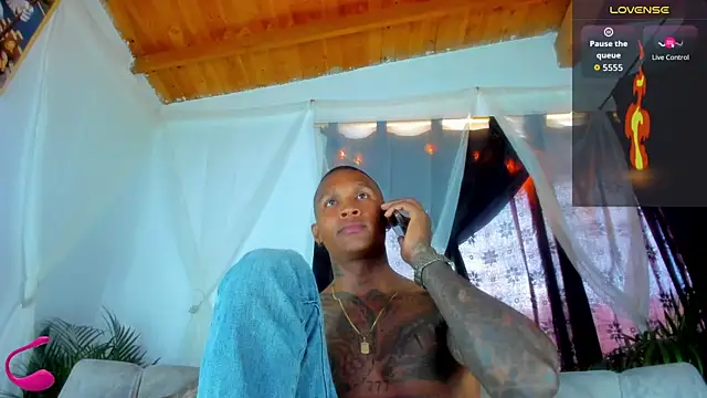 esteveen ortegas  online show from 10/17/25, 05:37