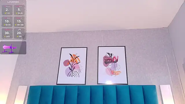 CheneellLorens online show from 09/15/25, 09:04