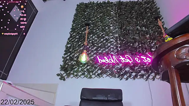 Snapshot of Brianna_Stars chatting on 02/22/25, 11:35 Brianna Stars online show from 02/22/25, 11:35