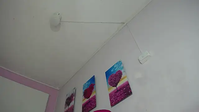 KEYRA-MILLER- online show from 09/20/25, 01:50