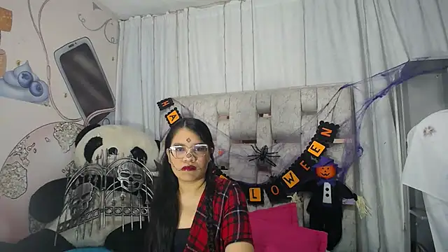 KEYRA-MILLER- online show from 11/01/25, 02:35