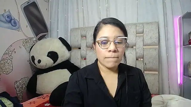 KEYRA-MILLER- online show from 12/03/25, 02:30