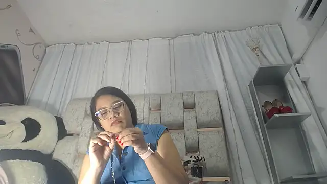 KEYRA-MILLER- online show from 02/23/26, 01:47