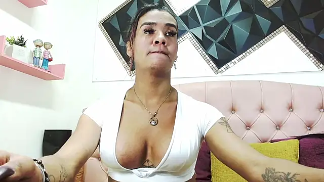 andrea safeira doll online show from 04/10/26, 09:41