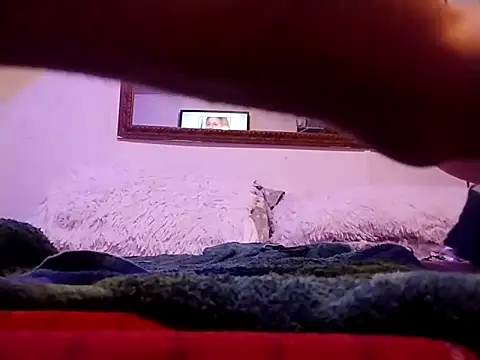 Snapshot of johnloonng chatting on 02/25/25, 09:31 johnloonng online show from 02/25/25, 09:31