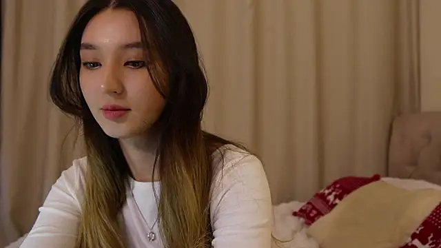 Sarasuo1 online show from 01/14/25, 04:50