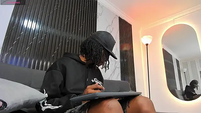 BRYXXXON1 online show from 12/10/24, 04:13