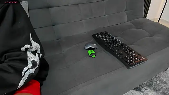 BRYXXXON1 online show from 12/10/24, 07:16