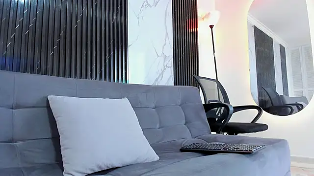 BRYXXXON1 online show from 12/24/24, 02:44