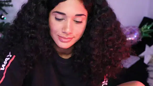 Mysensualbrunette1 online show from 12/10/24, 02:05