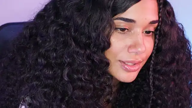 Snapshot of Mysensualbrunette1 chatting on 01/17/25, 11:51 Mysensualbrunette1 online show from 01/17/25, 11:51