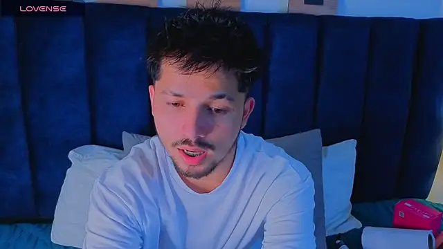 Issac james  online show from 03/27/26, 02:28