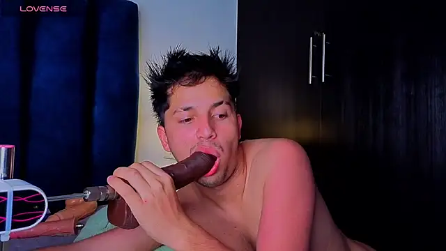 Issac james  online show from 04/14/26, 03:34