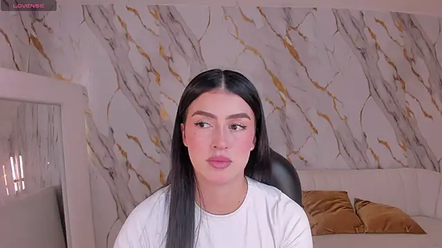 PaulinaSantos  online show from 09/28/25, 05:07