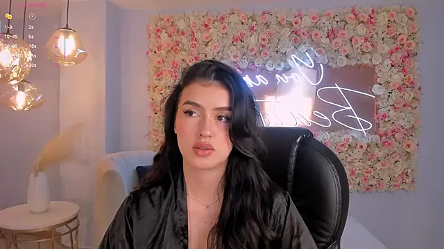 PaulinaSantos  online show from 11/01/25, 08:11