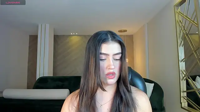 PaulinaSantos  online show from 06/09/26, 07:25