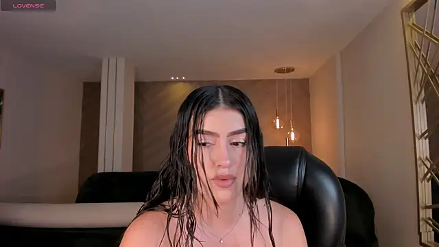 PaulinaSantos  online show from 06/12/26, 08:41