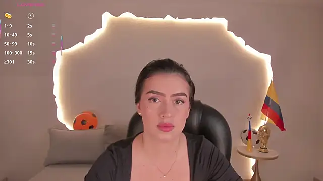 PaulinaSantos  online show from 06/21/26, 05:48