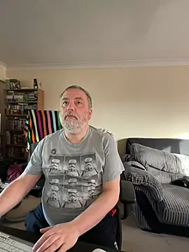 LondonTeffy online show from 02/06/25, 10:59