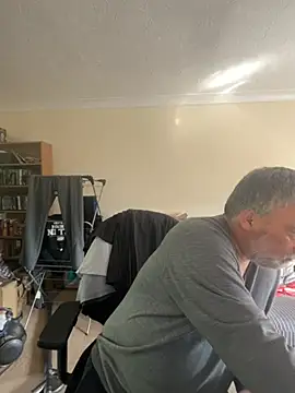 LondonTeffy online show from 10/02/25, 10:22